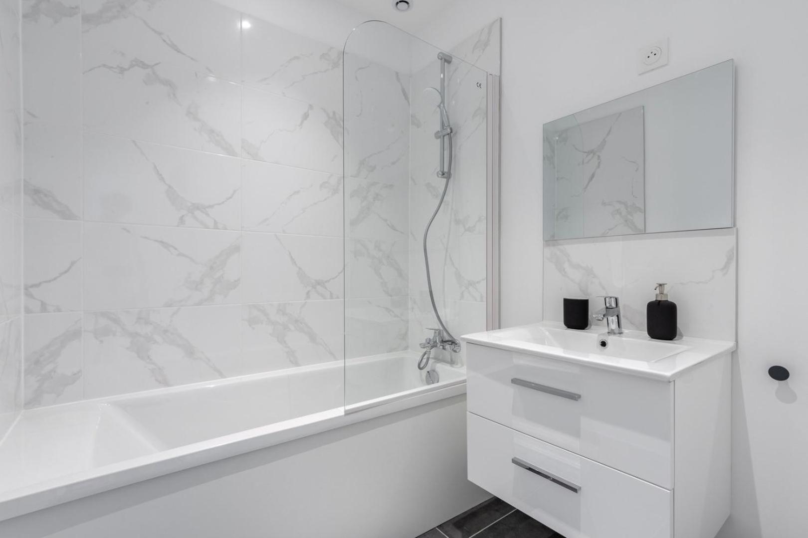 Charming Through-Apartment Renovated And Equipped! Marcq-en-Baroeul Kültér fotó