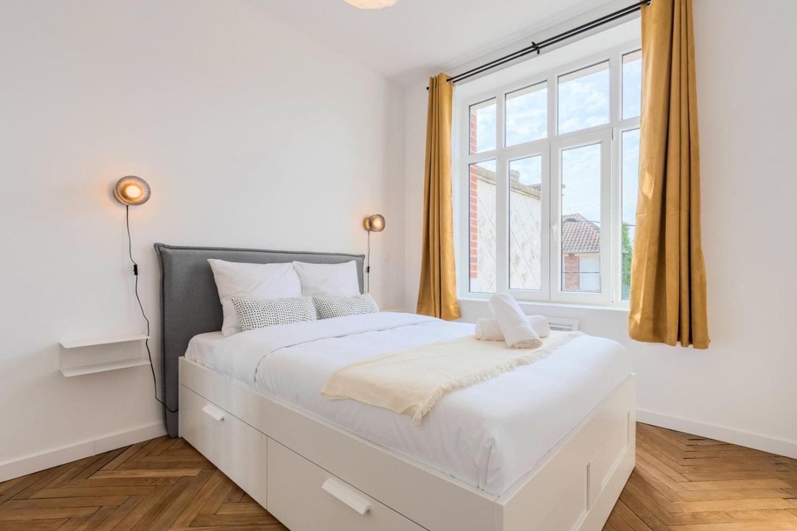 Charming Through-Apartment Renovated And Equipped! Marcq-en-Baroeul Kültér fotó